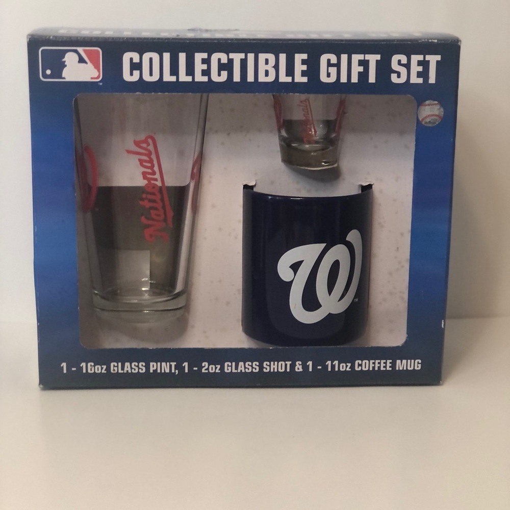 Collectible Drinkware Gift Set - Red and Blue